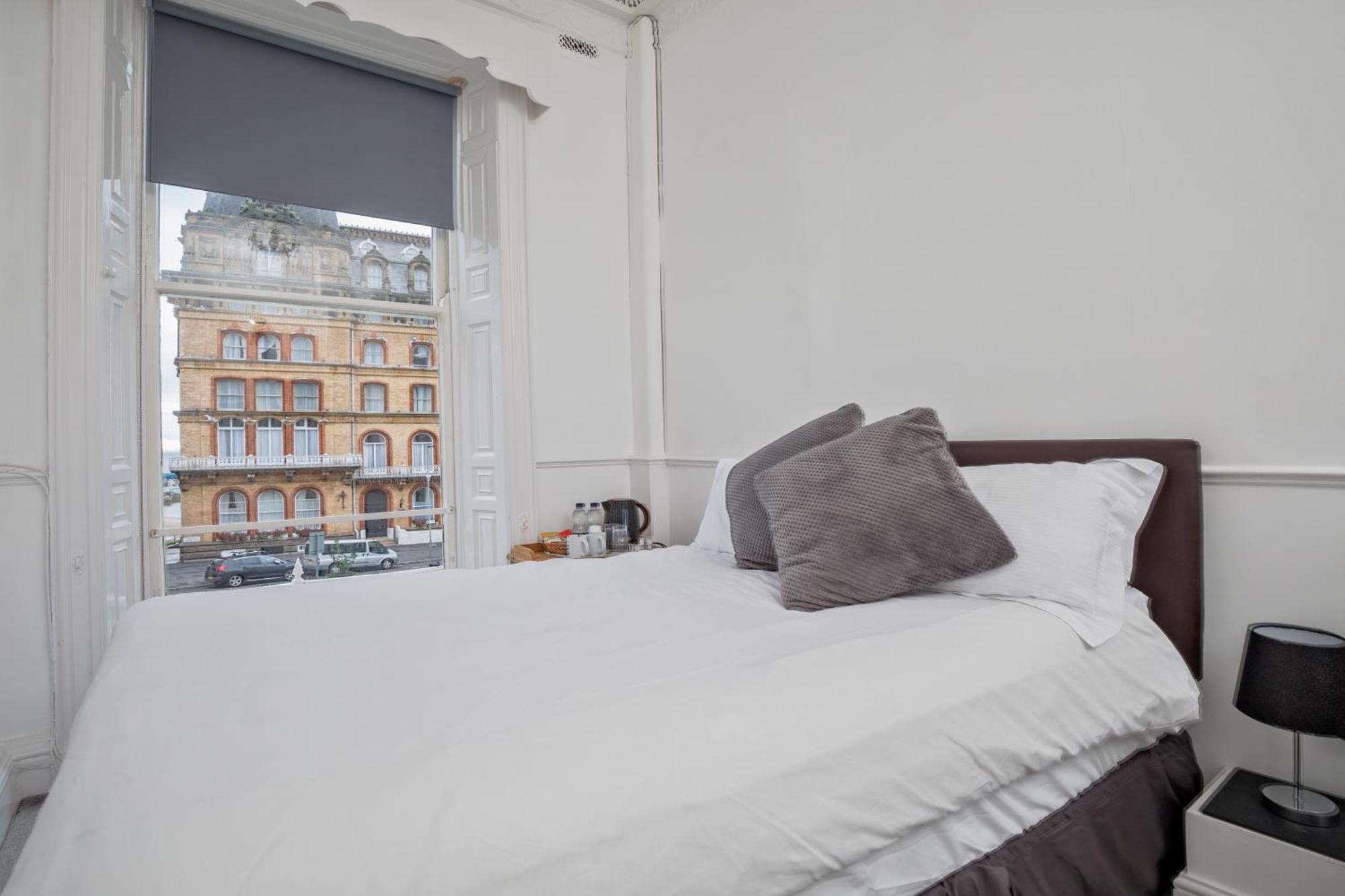 Serenity Guest House Scarborough Esterno foto