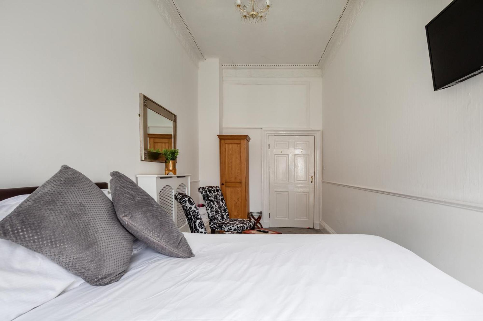 Serenity Guest House Scarborough Esterno foto
