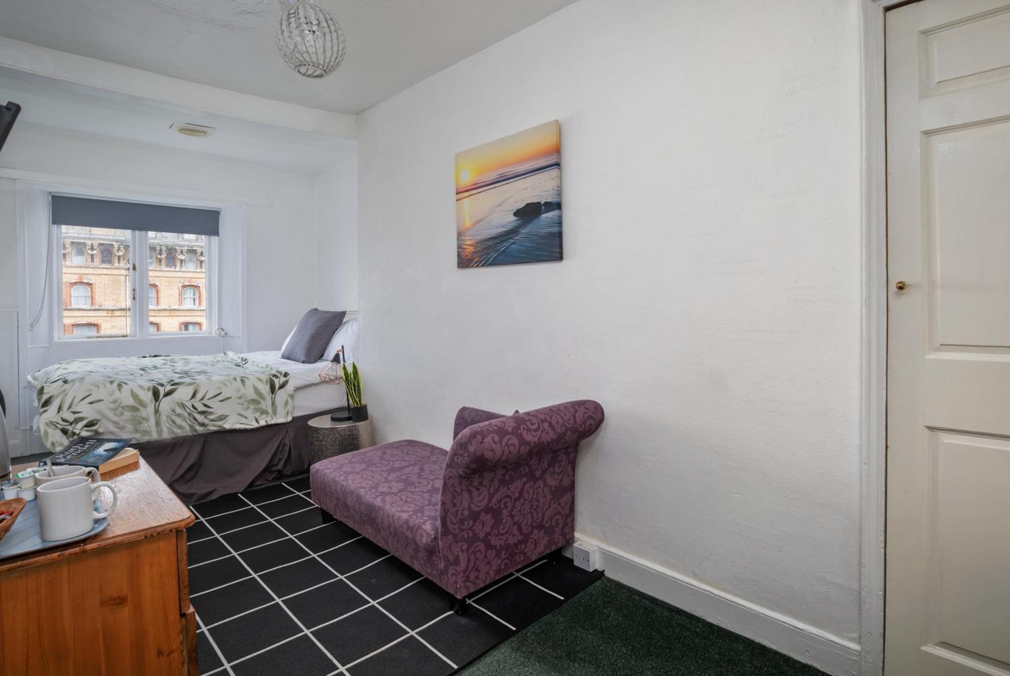 Serenity Guest House Scarborough Esterno foto