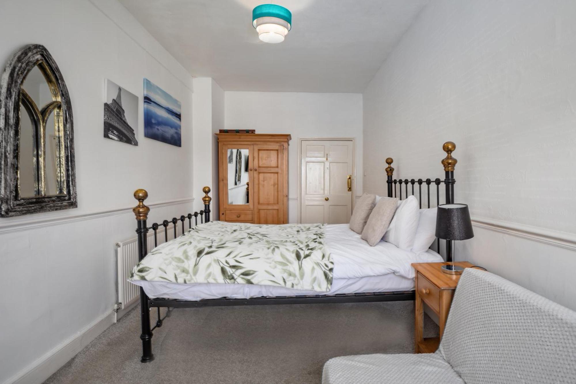 Serenity Guest House Scarborough Esterno foto