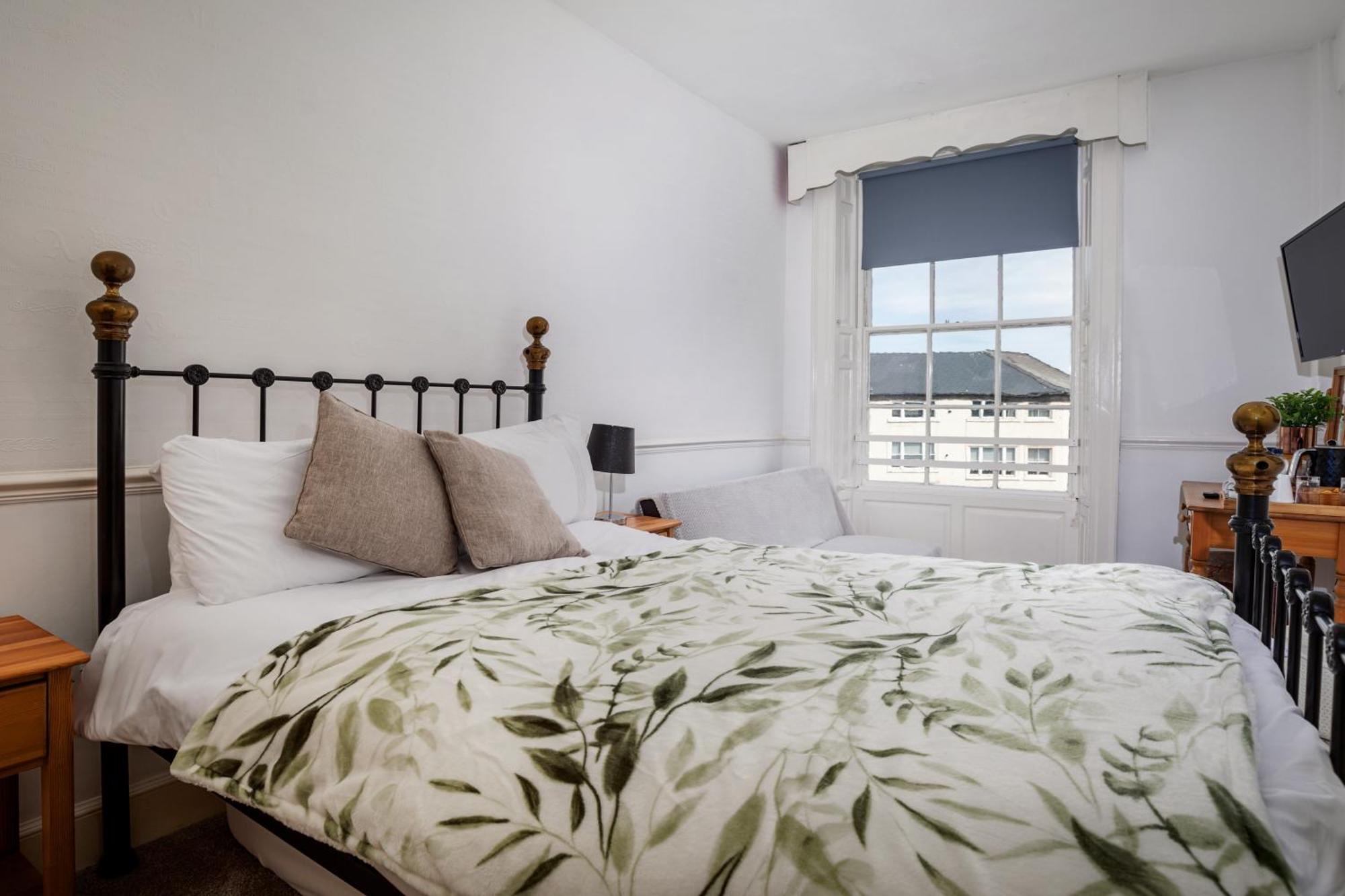 Serenity Guest House Scarborough Esterno foto