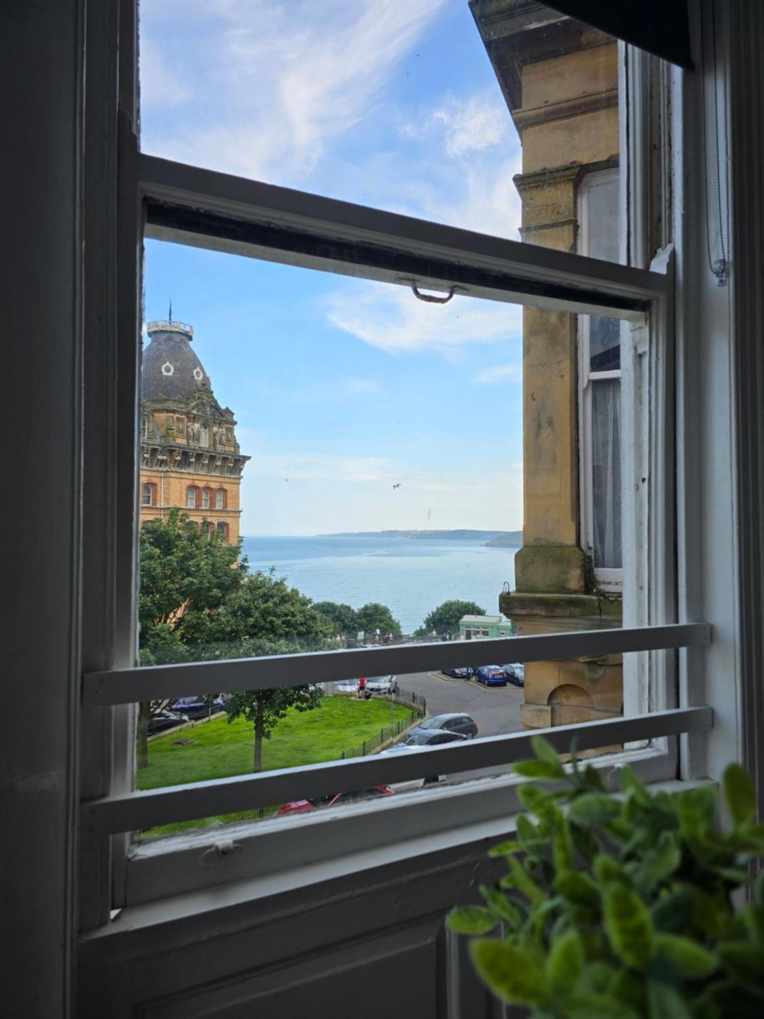 Serenity Guest House Scarborough Esterno foto